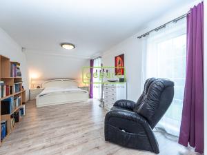 Prodej rodinného domu, Bečov nad Teplou, Na Zelené, 231 m2