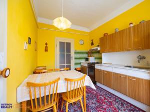 Prodej bytu 4+1, Šumperk, Masarykovo nám., 97 m2