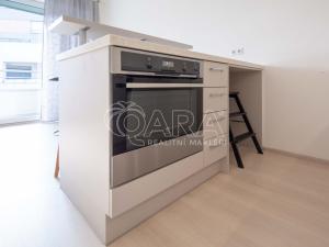 Pronájem bytu 1+kk, Praha - Vršovice, Petrohradská, 30 m2