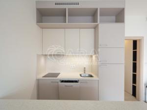 Pronájem bytu 1+kk, Praha - Vršovice, Petrohradská, 30 m2
