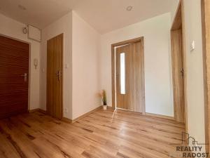 Prodej bytu 3+1, Rousínov, V Sídlišti, 73 m2