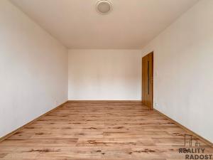 Prodej bytu 3+1, Rousínov, V Sídlišti, 73 m2