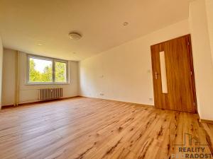 Prodej bytu 3+1, Rousínov, V Sídlišti, 73 m2