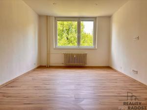 Prodej bytu 3+1, Rousínov, V Sídlišti, 73 m2
