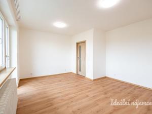 Pronájem bytu 3+1, Praha, Hrusická, 71 m2