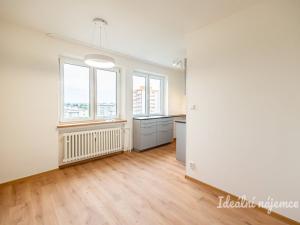 Pronájem bytu 3+1, Praha, Hrusická, 71 m2