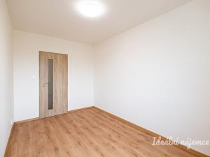 Pronájem bytu 3+1, Praha, Hrusická, 71 m2