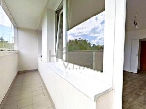 Prodej bytu 3+1, Praha - Bohnice, Štětínská, 63 m2