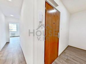 Prodej bytu 3+1, Praha - Bohnice, Štětínská, 63 m2