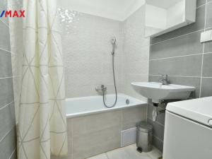 Prodej bytu 3+1, Hradec Králové - Pražské Předměstí, Gebauerova, 71 m2
