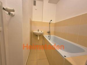 Pronájem bytu 2+1, Havířov - Město, Hlavní třída, 62 m2
