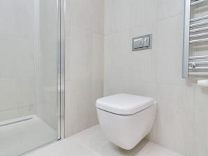 Pronájem bytu 1+kk, Praha - Vršovice, Altajská, 34 m2