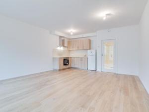 Pronájem bytu 1+kk, Praha - Vršovice, Altajská, 34 m2