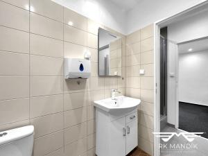 Pronájem rodinného domu, Praha, Bohnická, 36 m2