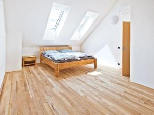 Pronájem vily, Praha, 120 m2