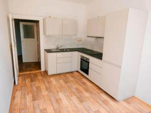 Pronájem bytu 2+1, Praha - Vinohrady, Šrobárova, 65 m2