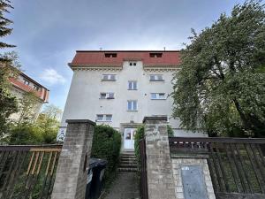 Pronájem bytu 3+1, Praha - Dejvice, Na Šťáhlavce, 70 m2
