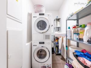 Pronájem bytu 3+kk, Praha - Holešovice, Sanderova, 116 m2