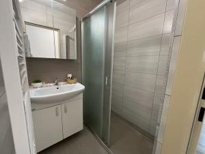 Prodej rodinného domu, Hrušovany u Brna, Havlíčkova, 170 m2