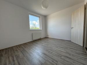 Pronájem bytu 2+kk, Plzeň - Doubravka, Na Kovárně, 55 m2