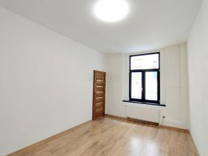Prodej komerční nemovitosti, Karlovy Vary, Jaltská, 200 m2