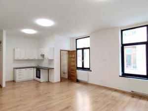 Prodej komerční nemovitosti, Karlovy Vary, Jaltská, 200 m2