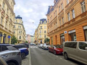 Prodej komerční nemovitosti, Karlovy Vary, Jaltská, 200 m2
