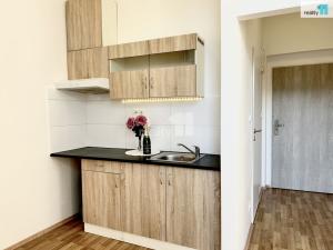 Pronájem bytu 1+kk, Praha - Ruzyně, Drnovská, 26 m2