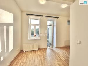 Pronájem bytu 1+kk, Praha - Ruzyně, Drnovská, 26 m2