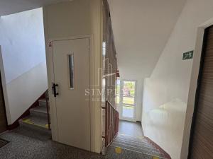 Pronájem bytu 2+kk, Praha - Kamýk, Olbramovická, 37 m2