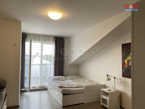 Pronájem atypického bytu, Praha, Zborovská, 114 m2