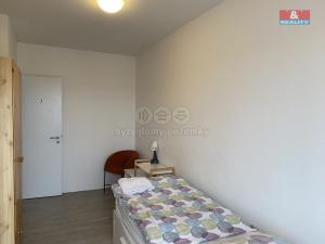 Pronájem atypického bytu, Praha, Zborovská, 114 m2
