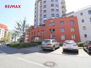 Pronájem bytu 1+kk, Praha - Záběhlice, Mattioliho, 30 m2
