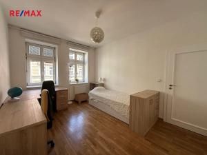 Pronájem bytu 3+1, Praha - Žižkov, Vlkova, 140 m2