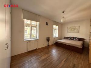 Pronájem bytu 3+1, Praha - Žižkov, Vlkova, 140 m2
