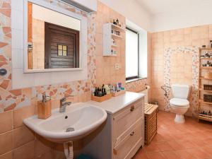 Prodej rodinného domu, Jevany, U Potoka, 246 m2