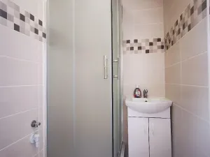 Prodej bytu 1+kk, Most, Česká, 33 m2