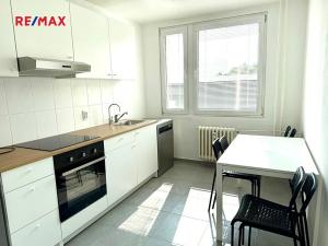 Pronájem bytu 3+1, Slaný, Lidická, 69 m2