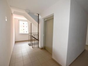 Pronájem bytu 2+kk, Praha - Žižkov, Přemyslovská, 46 m2