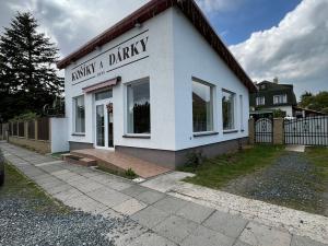 Pronájem obchodního prostoru, Mukařov, Kutnohorská, 53 m2