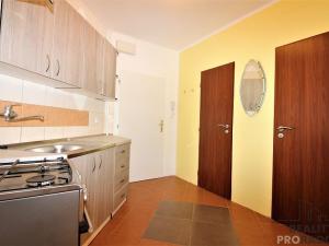 Pronájem bytu 2+kk, Znojmo, Rumunská, 44 m2