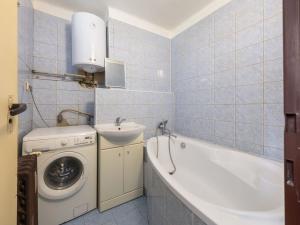 Prodej bytu 2+1, Jince, Čenkovská, 72 m2