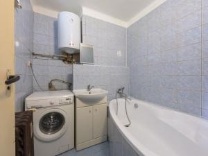 Prodej bytu 2+1, Jince, Čenkovská, 72 m2