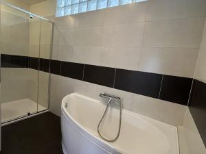 Pronájem bytu 4+kk, Olomouc - Lazce, Řezáčova, 84 m2