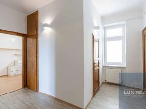 Prodej bytu 3+1, Znojmo, Jarošova, 78 m2
