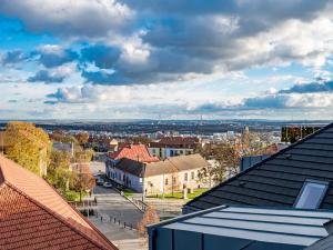 Pronájem bytu 4+kk, Praha - Prosek, U proseckého kostela, 93 m2
