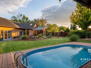 Prodej rodinného domu, Semice, 203 m2