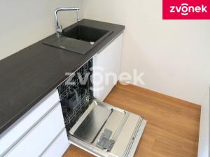 Pronájem rodinného domu, Zlín - Příluky, Nebeská, 130 m2