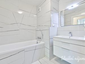 Pronájem bytu 5+1, Brno, Běloruská, 98 m2