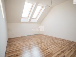 Prodej rodinného domu, Zvěřínek, V průhonu, 118 m2